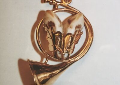 Pendentif cor de chasse